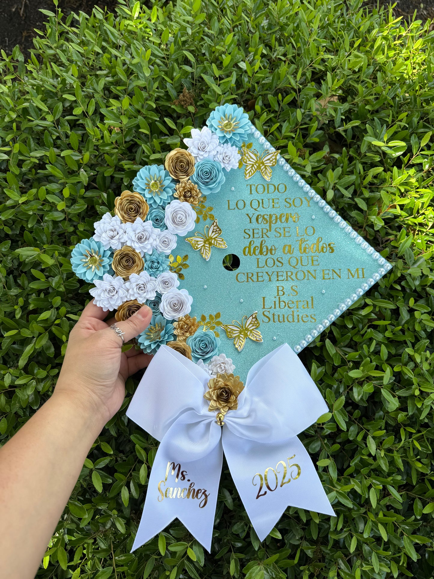 Grad Cap Topper/Half quote & Flowers