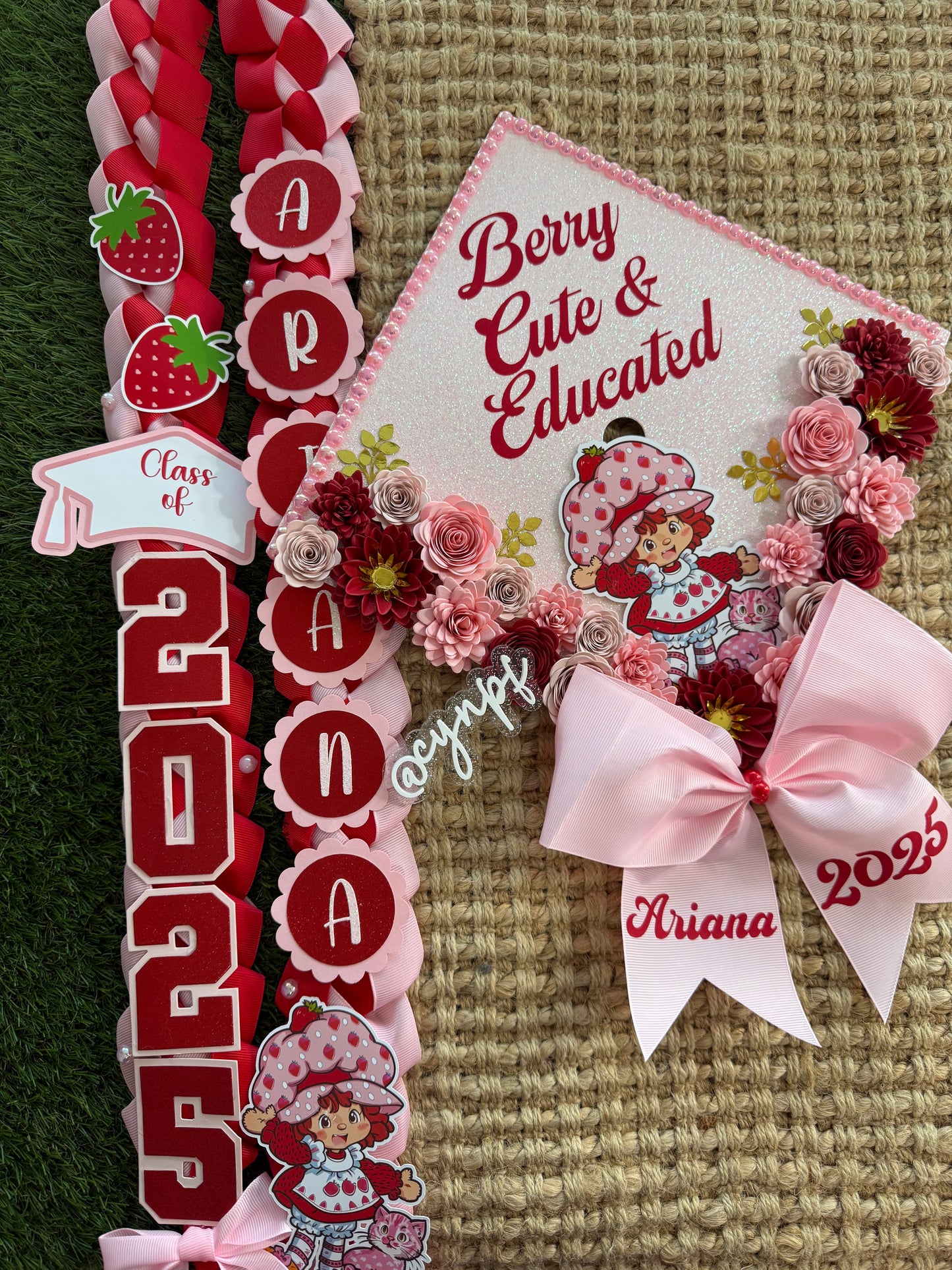 Grad cap topper & Grad Lei Bundle