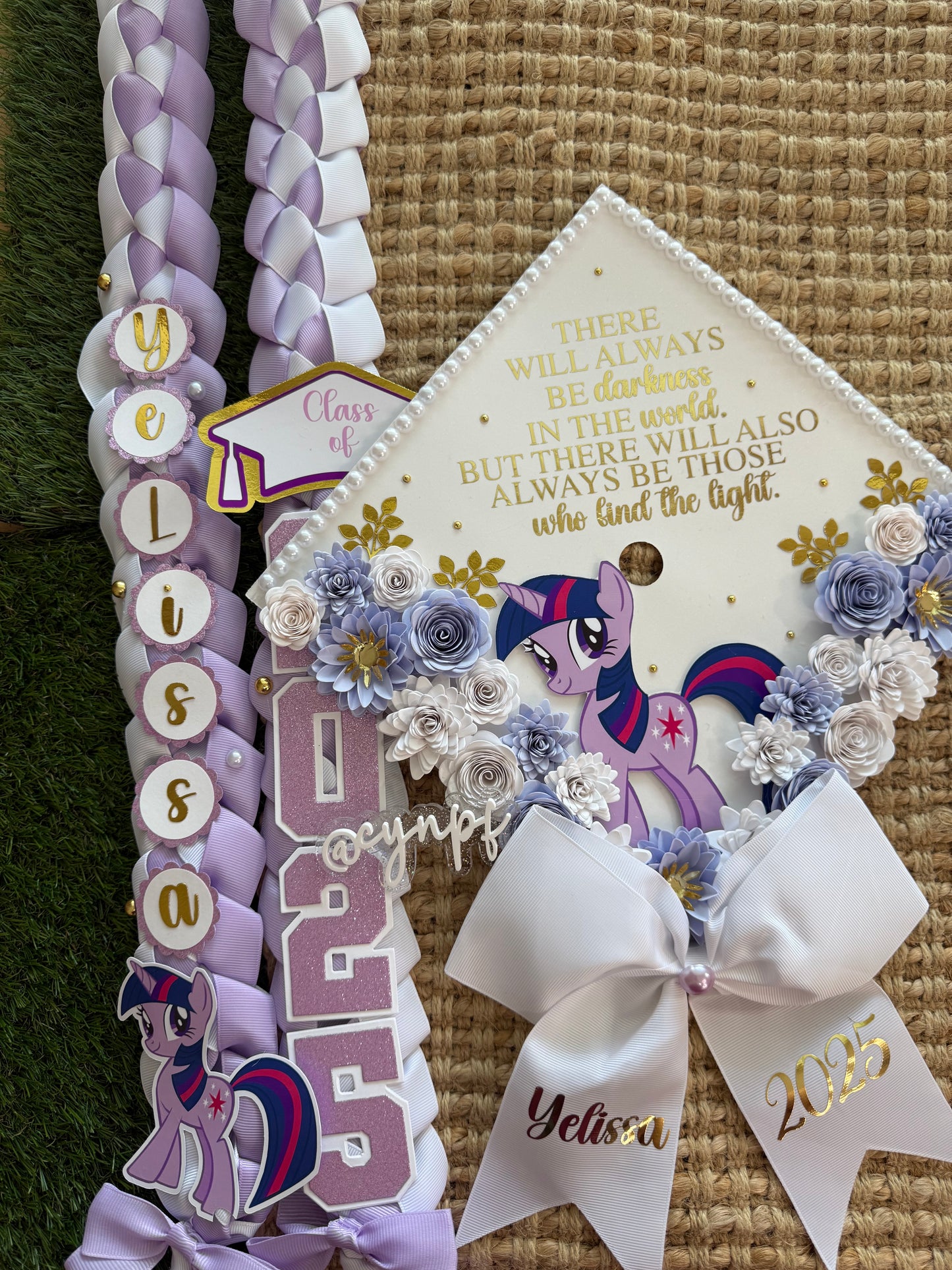 Grad cap topper & Grad Lei Bundle