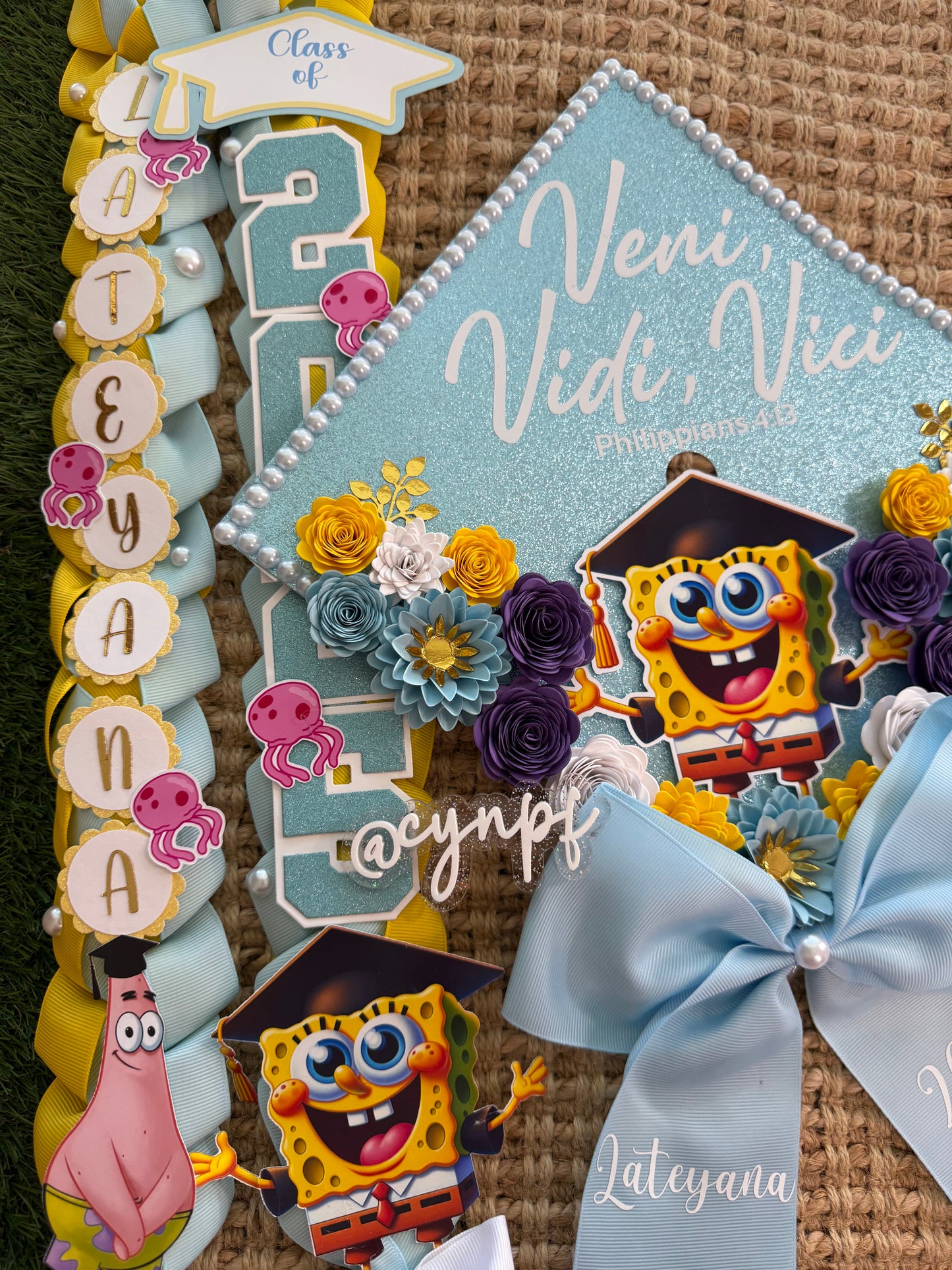 Grad cap topper & Grad Lei Bundle