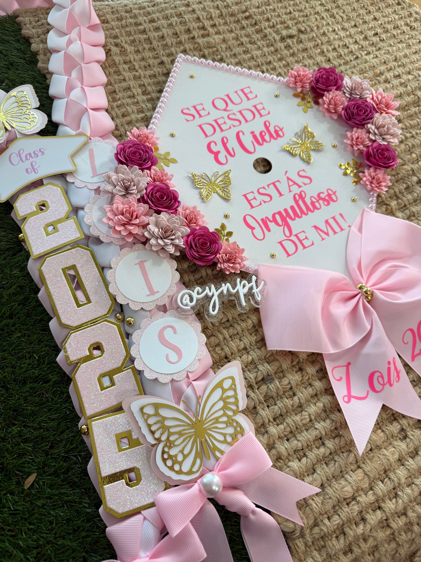 Grad cap topper & Grad Lei Bundle