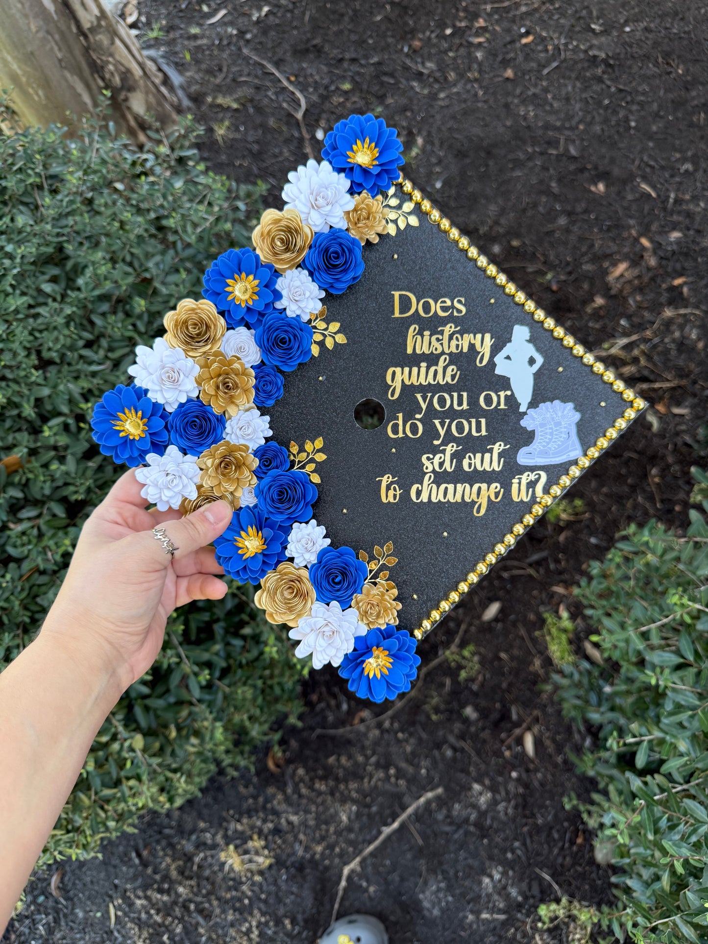 Grad Cap Topper/Half quote & Flowers