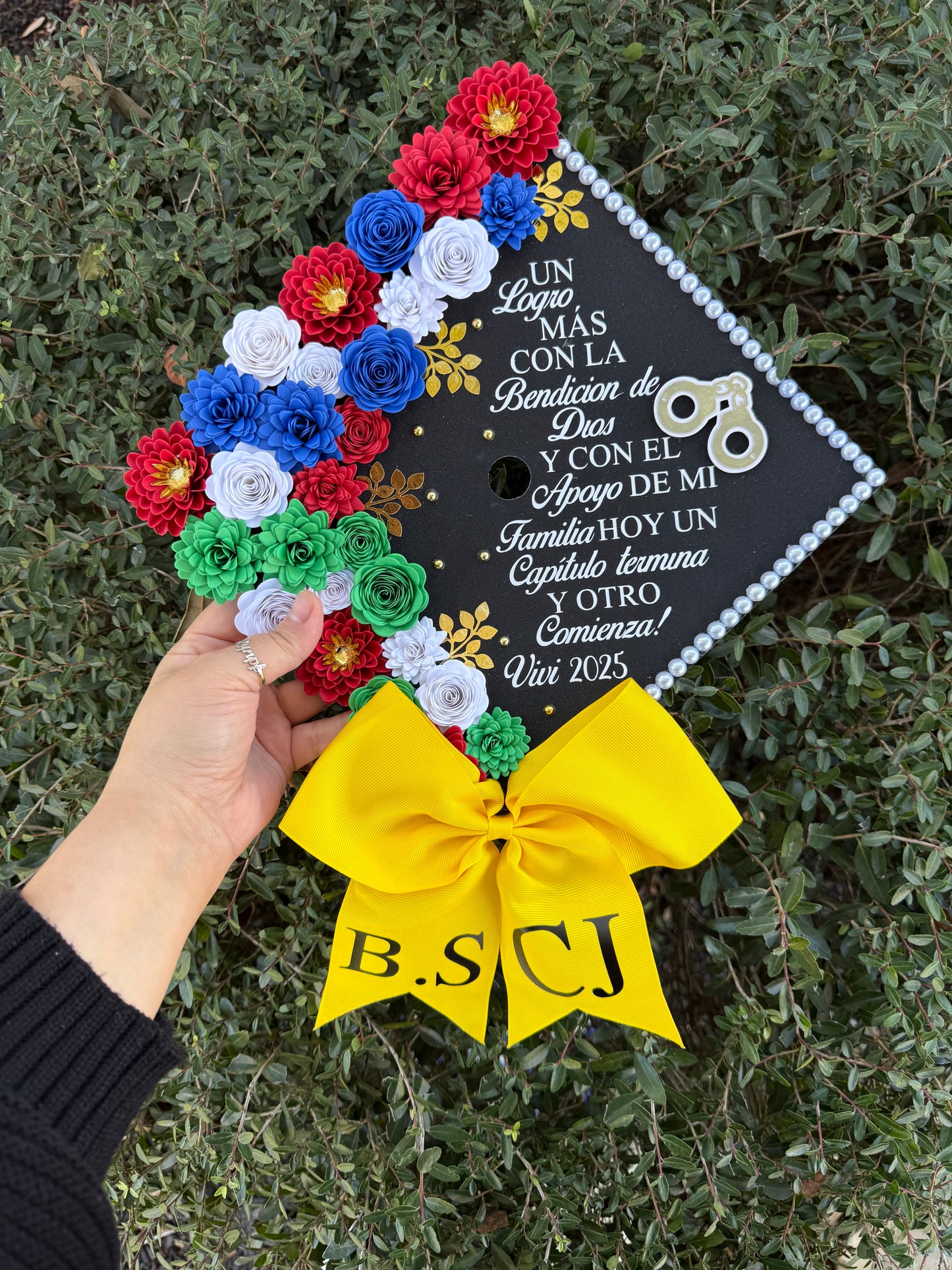Grad Cap Topper/Half quote & Flowers