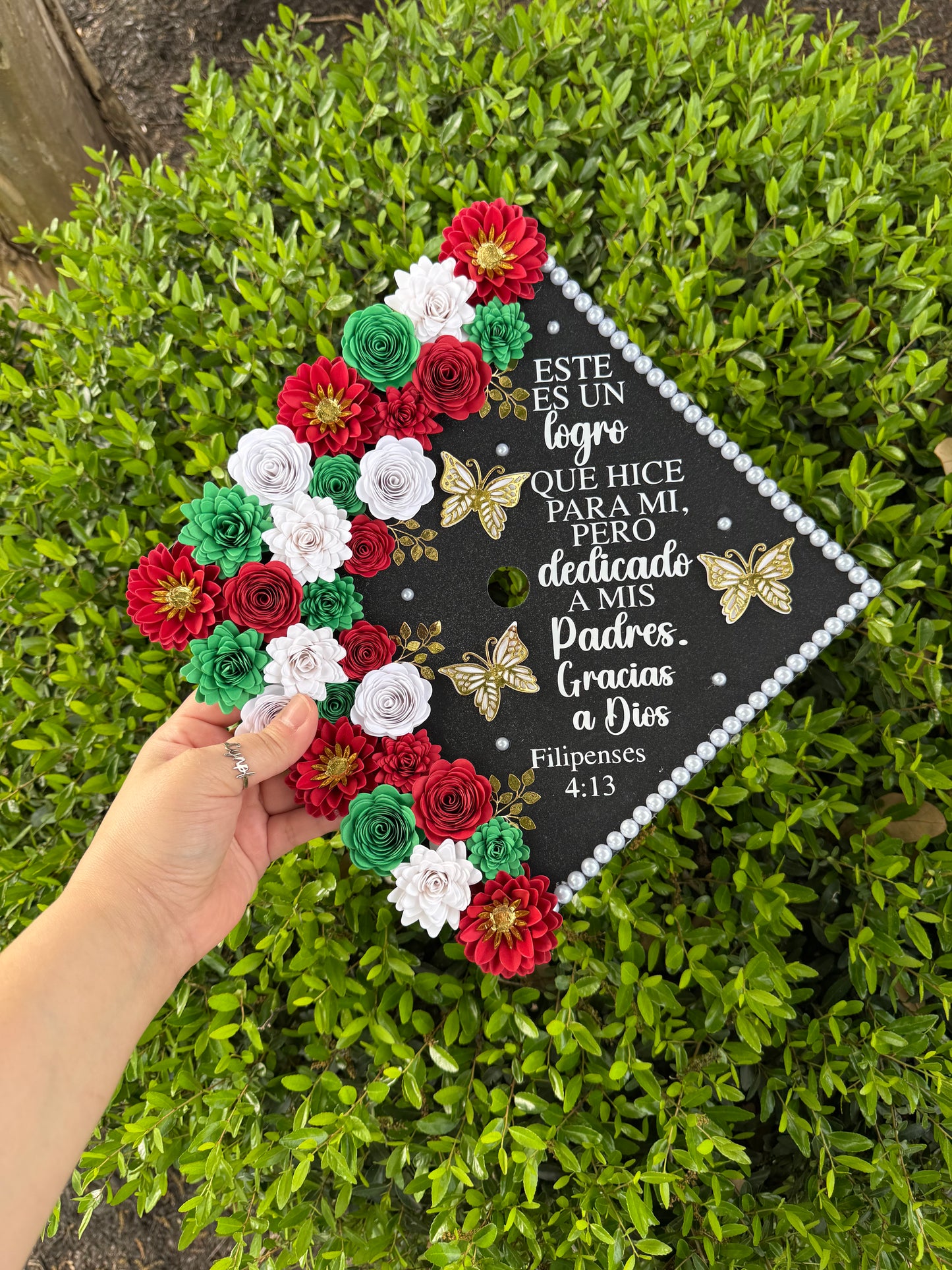 Grad Cap Topper/Half quote & Flowers