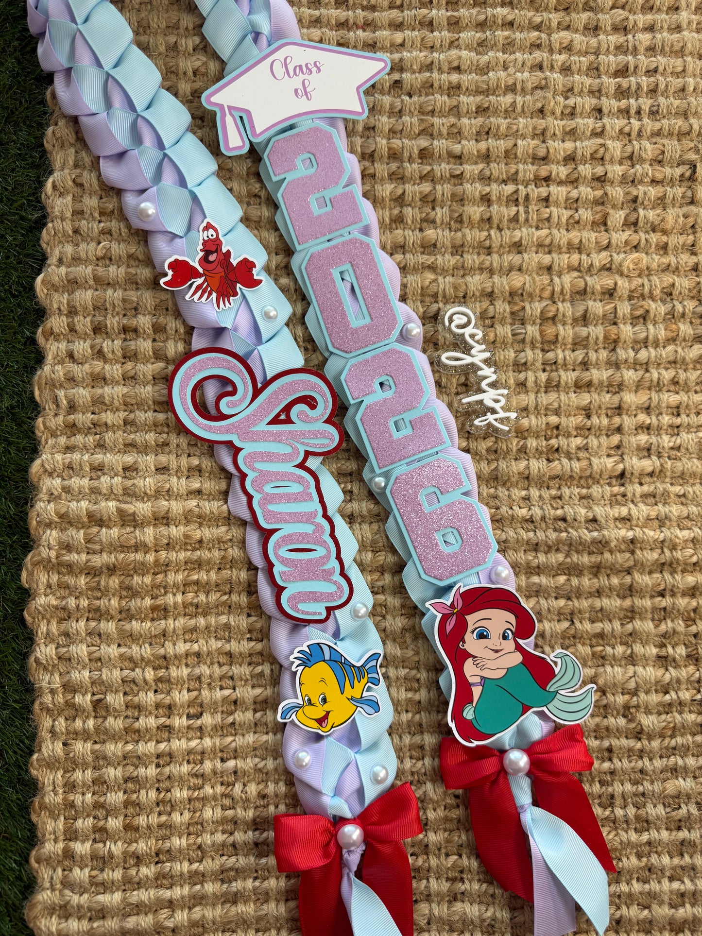 Custom Graduation Lei (CURSIVE NAME)