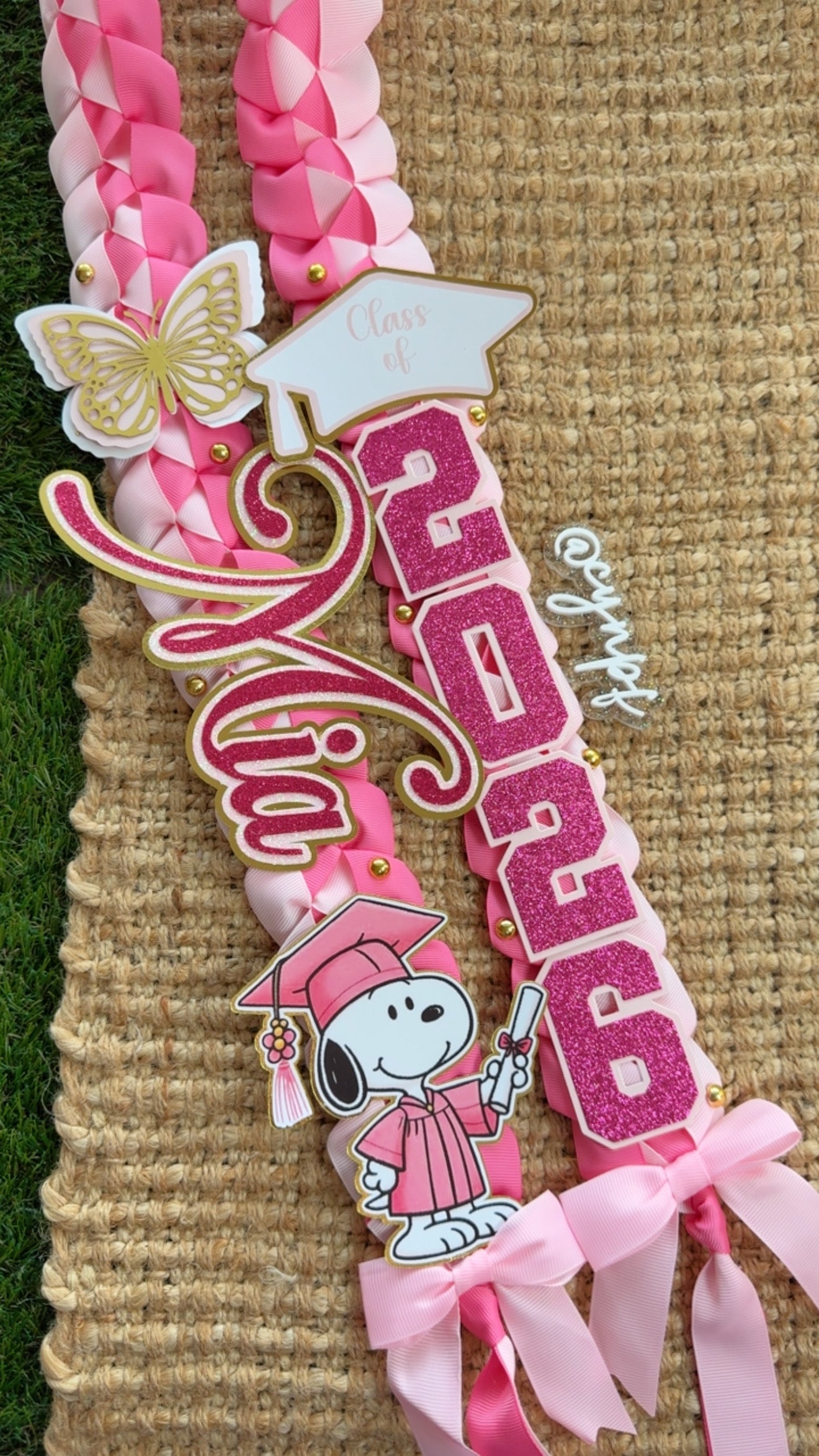 Custom Graduation Lei (CURSIVE NAME)