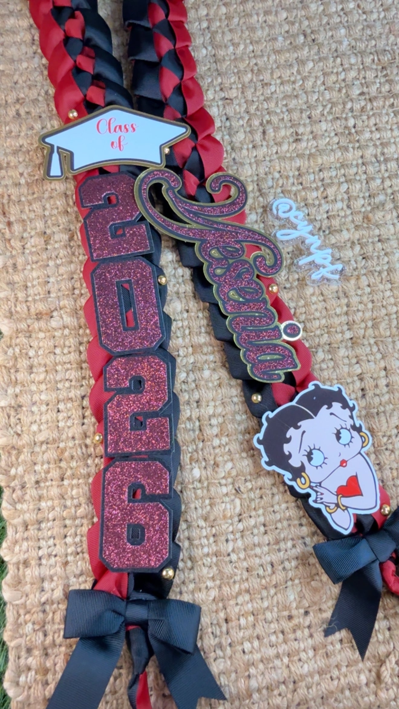 Custom Graduation Lei (CURSIVE NAME)