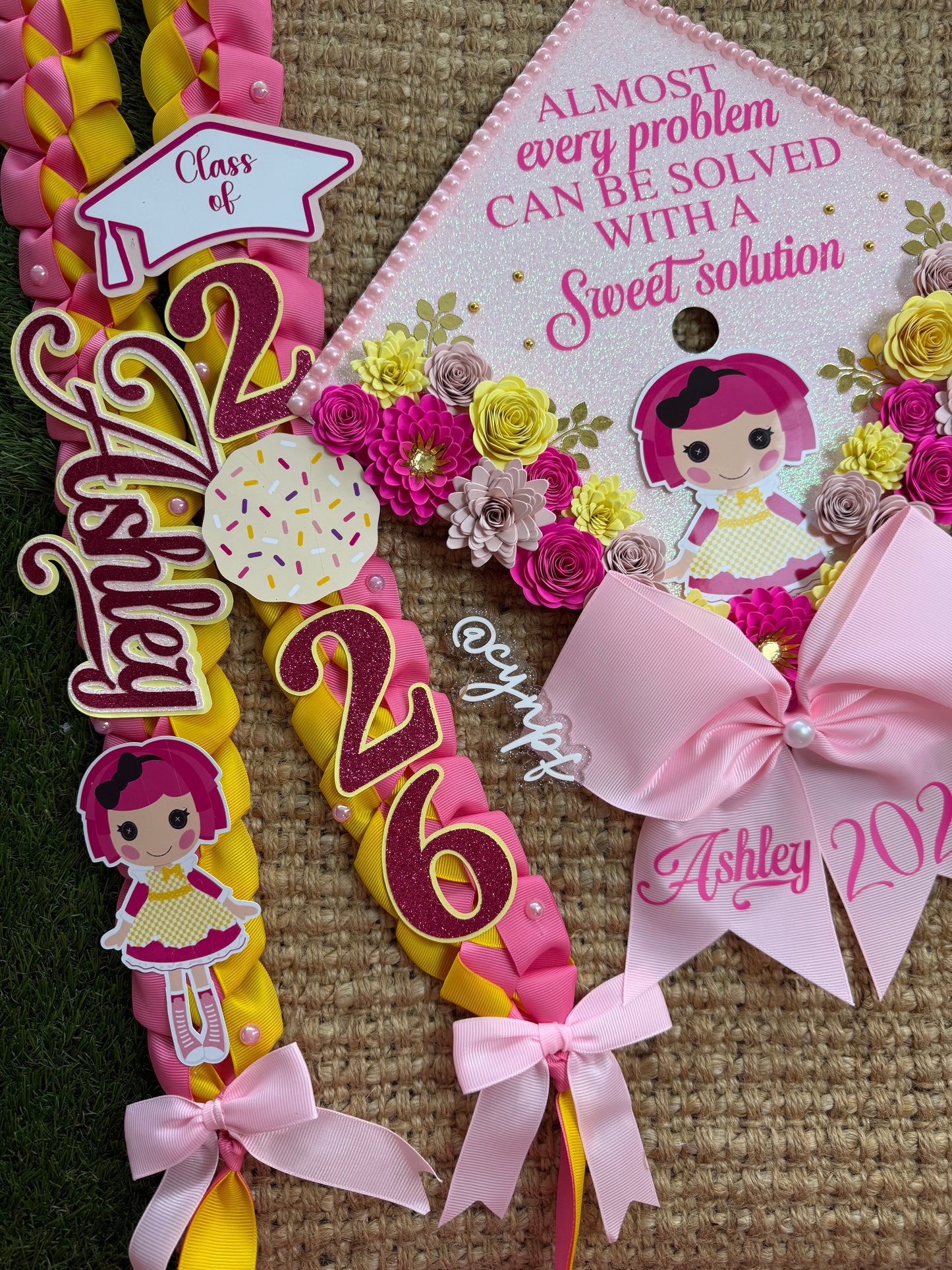Grad cap topper & Grad Lei Bundle