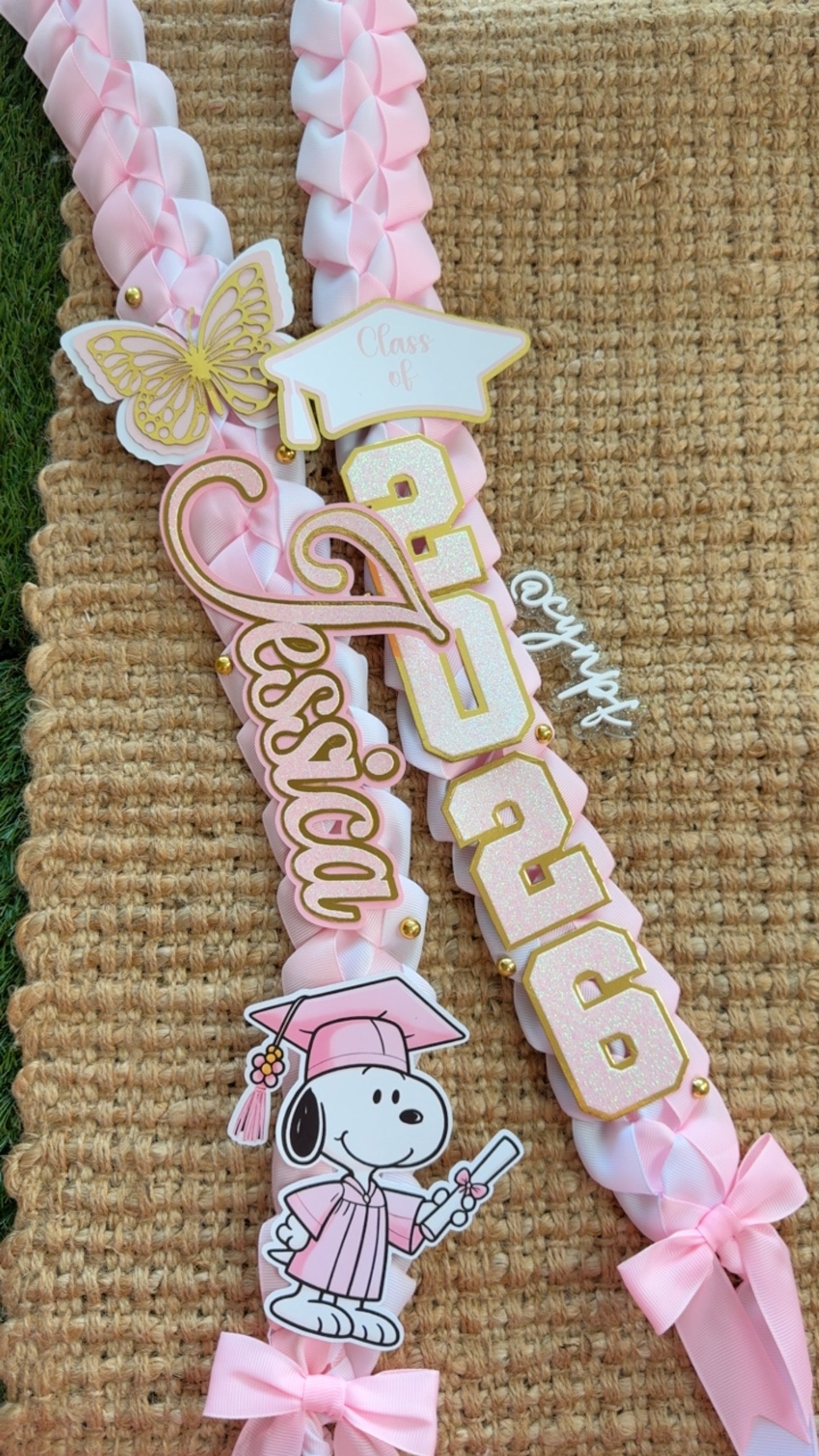 Custom Graduation Lei (CURSIVE NAME)