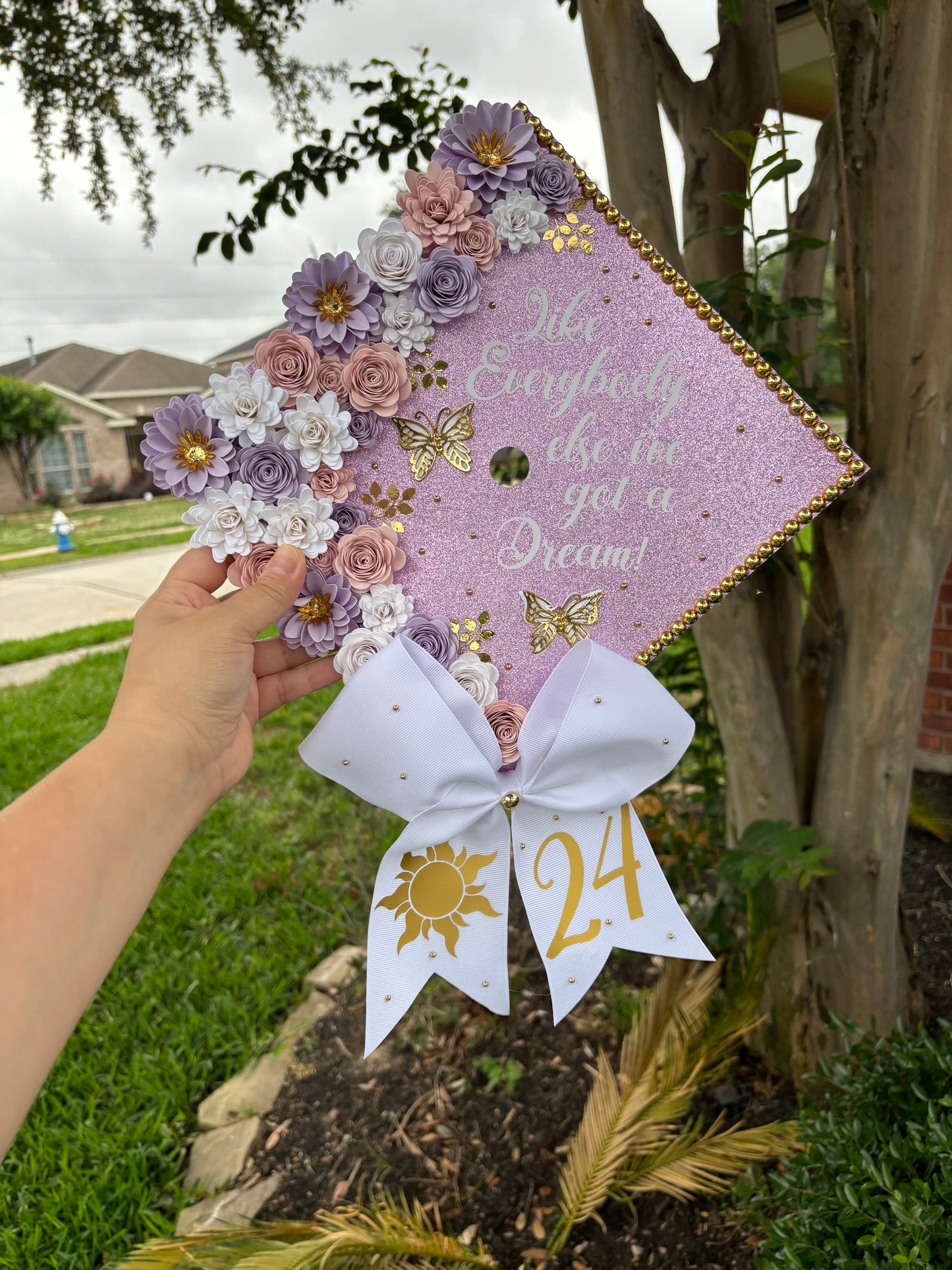 Grad Cap Topper/Half quote & Flowers