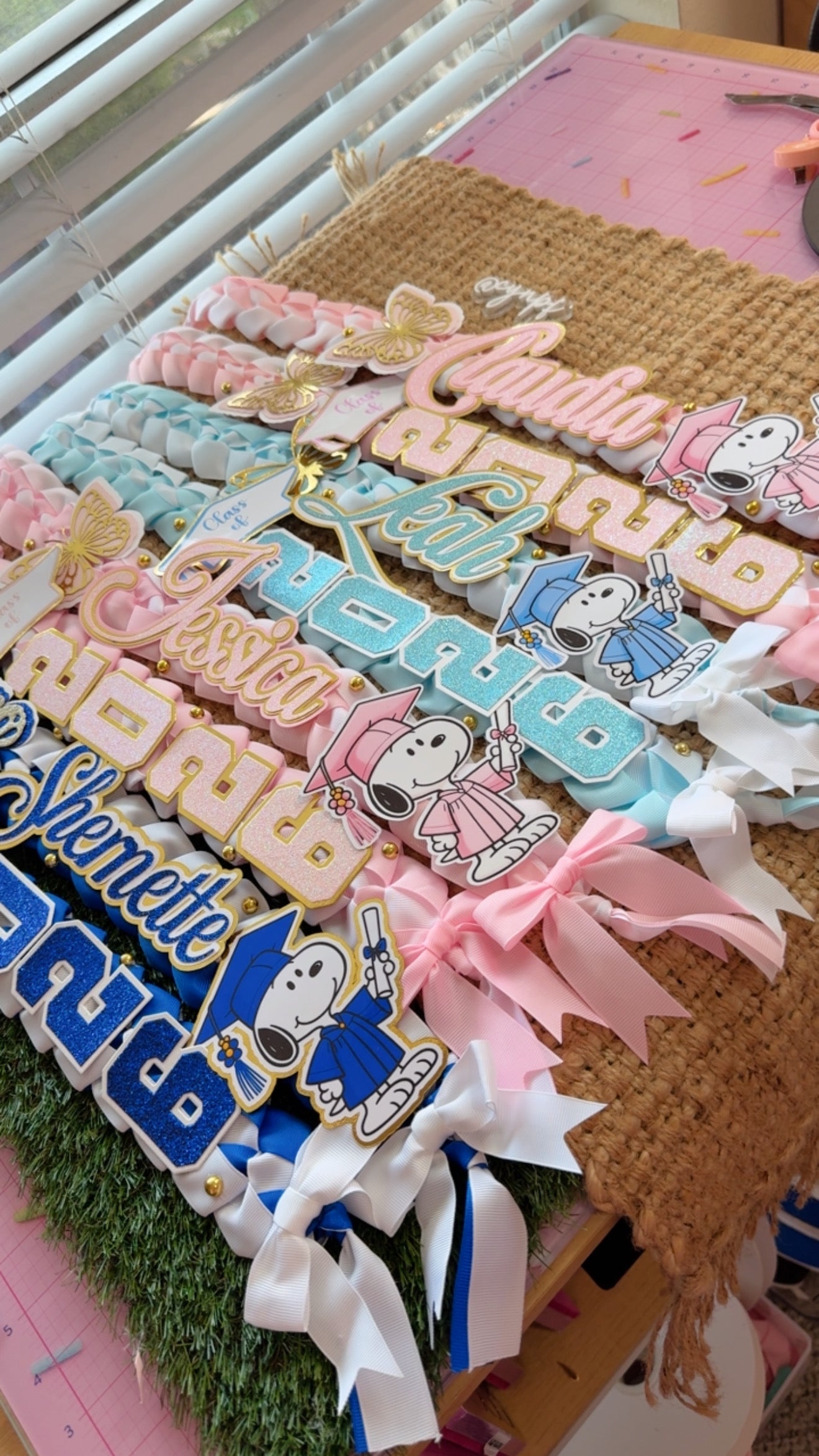 Custom Graduation Lei (CURSIVE NAME)