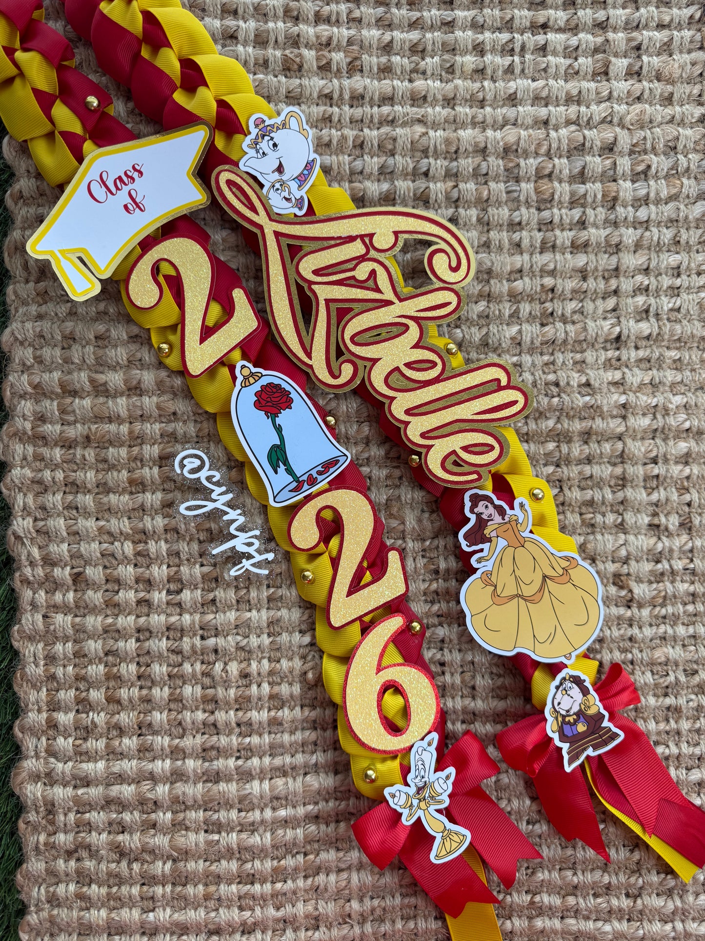 Custom Graduation Lei (CURSIVE NAME)