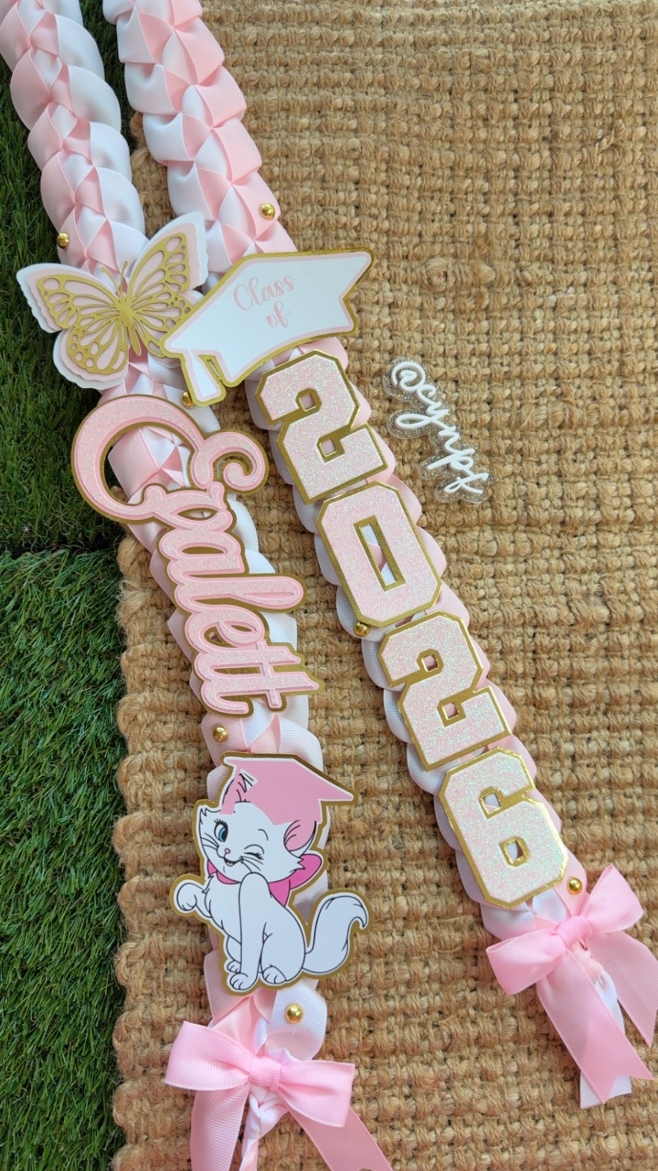 Custom Graduation Lei (CURSIVE NAME)