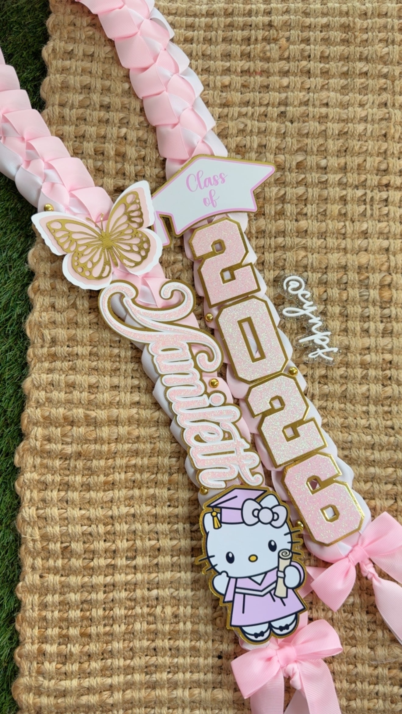 Custom Graduation Lei (CURSIVE NAME)