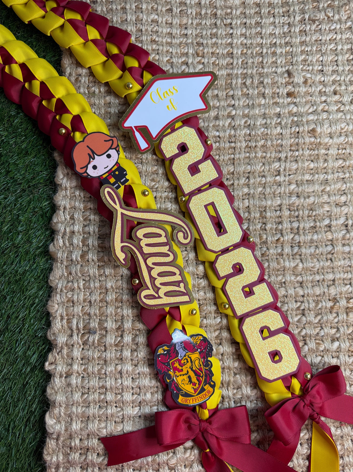 Custom Graduation Lei (CURSIVE NAME)