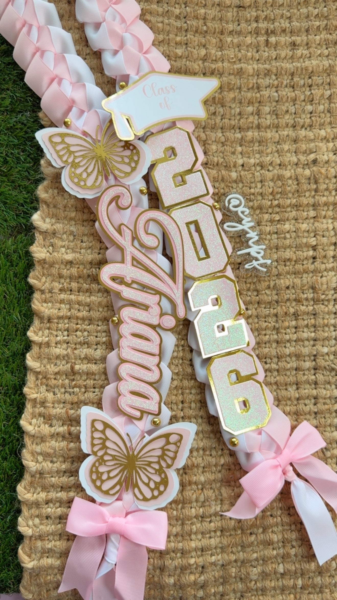 Custom Graduation Lei (CURSIVE NAME)