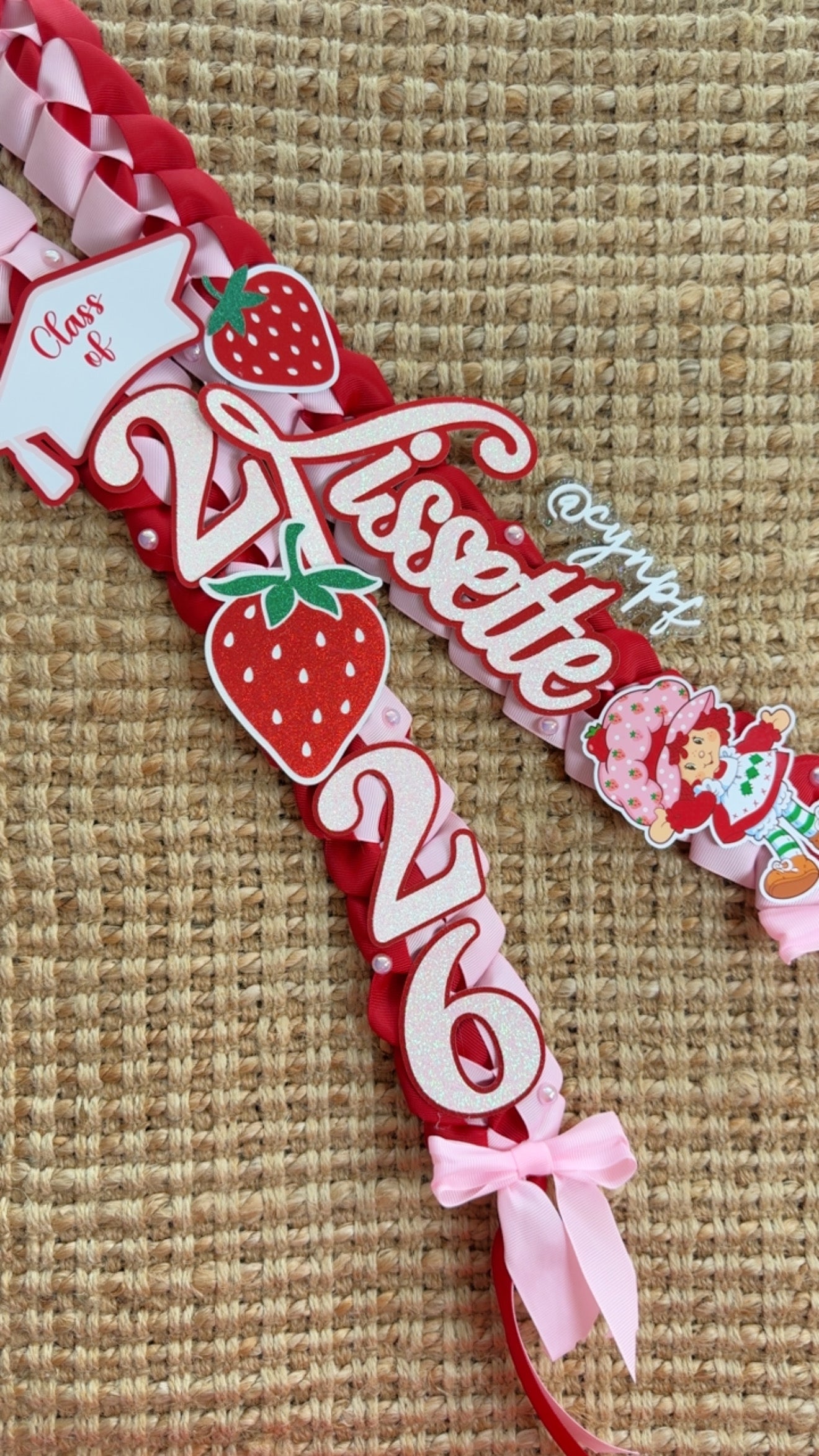 Custom Graduation Lei (CURSIVE NAME)