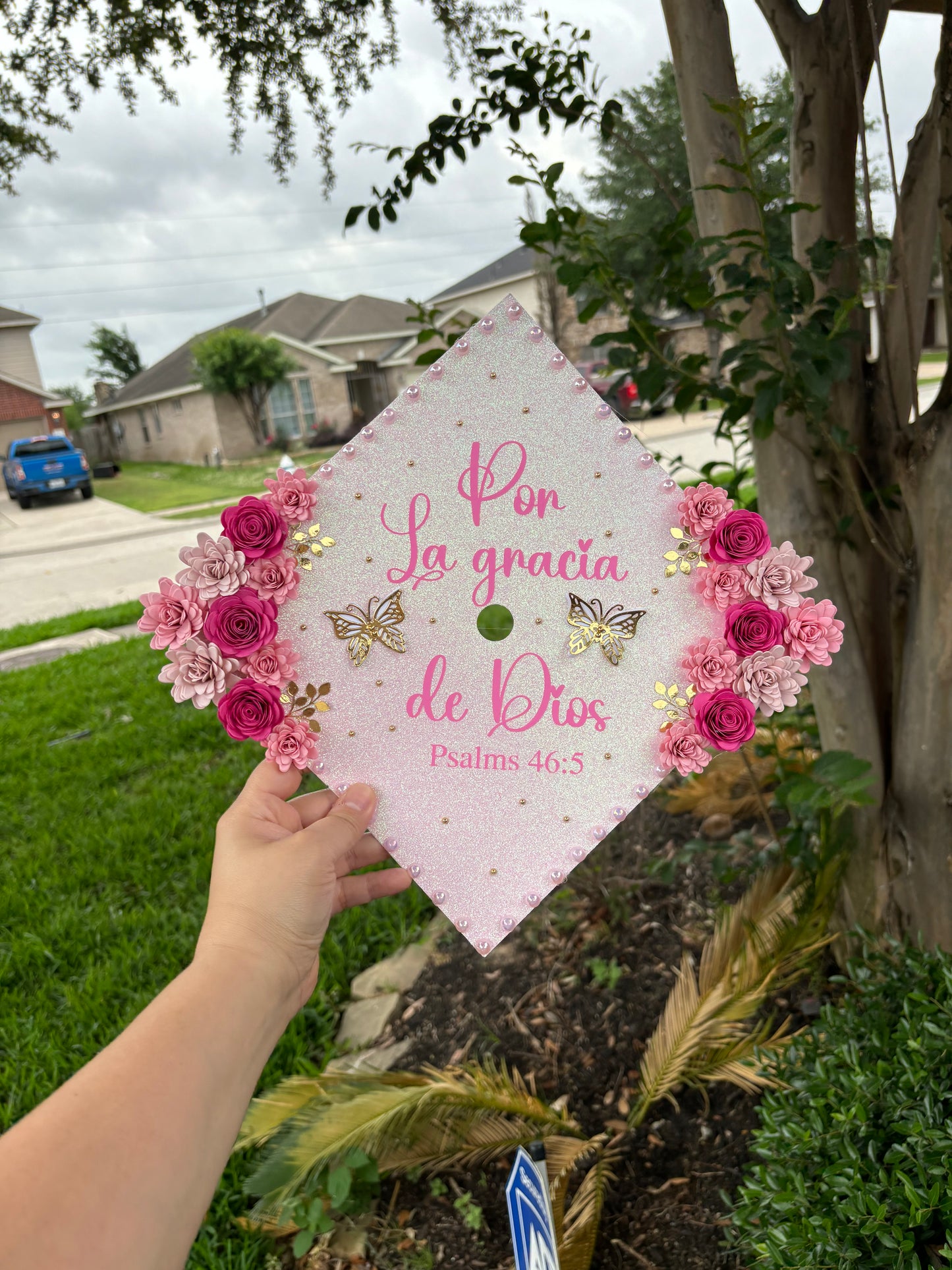 Grad Cap Topper Side Flowers