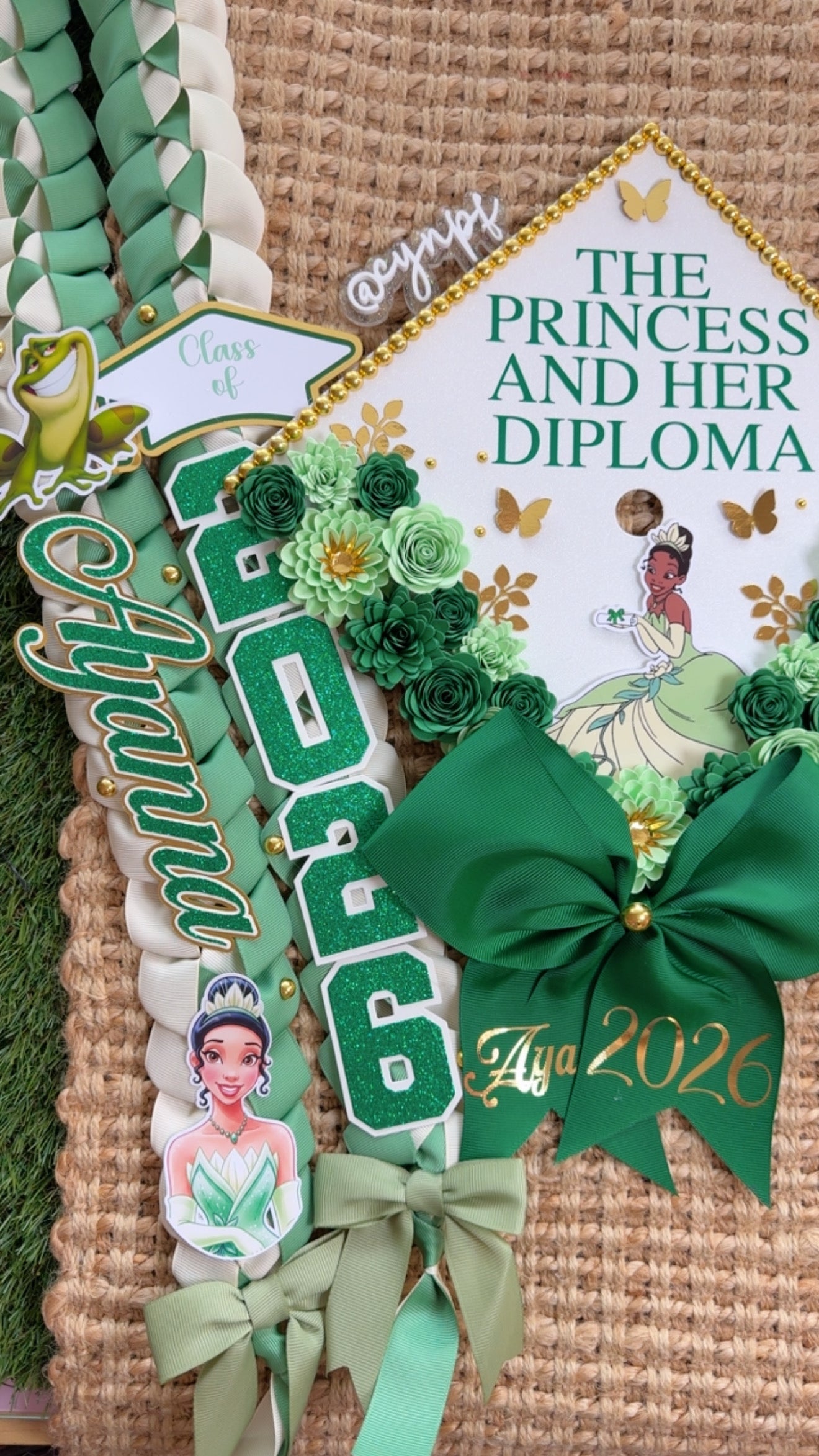 Grad cap topper & Grad Lei Bundle
