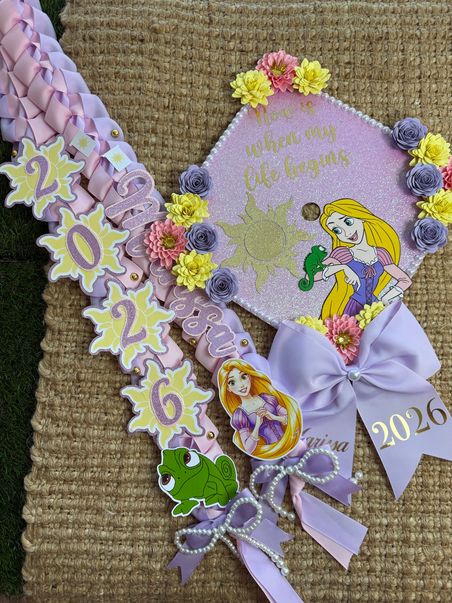 Grad cap topper & Grad Lei Bundle