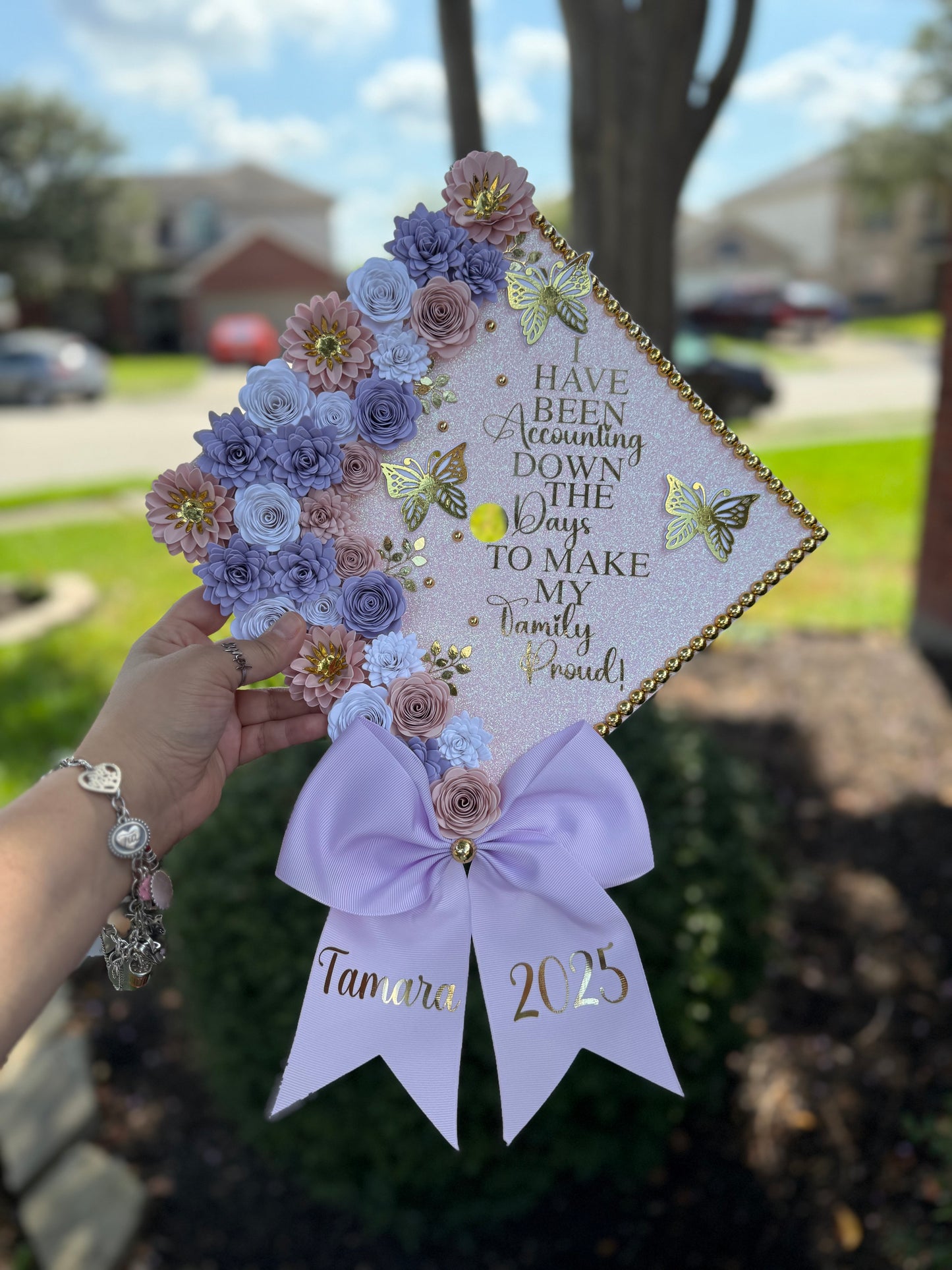 Grad Cap Topper/Half quote & Flowers
