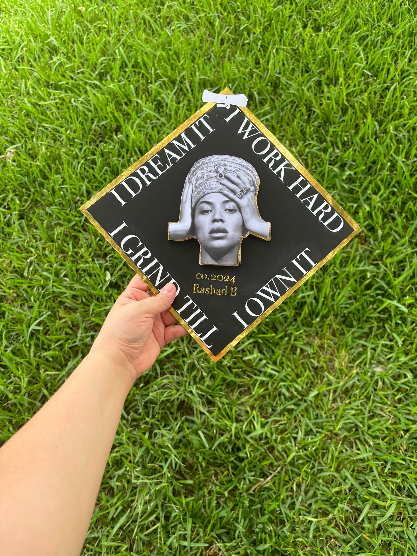 Grad Cap Topper/ no flowers