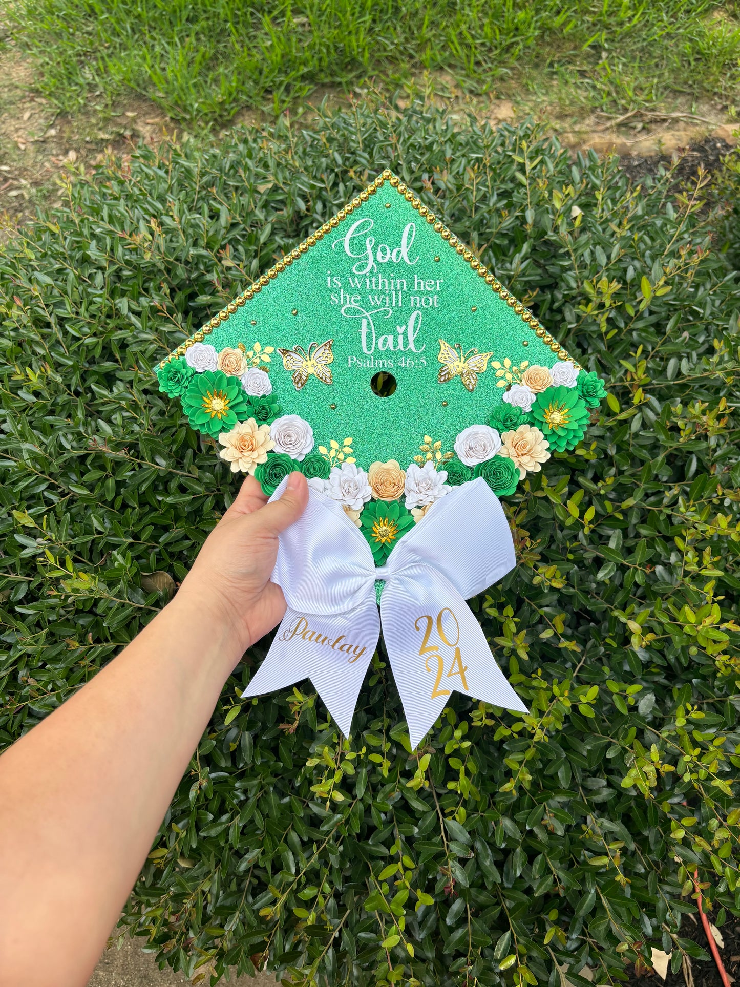 Grad Cap Topper Bottom Flowers