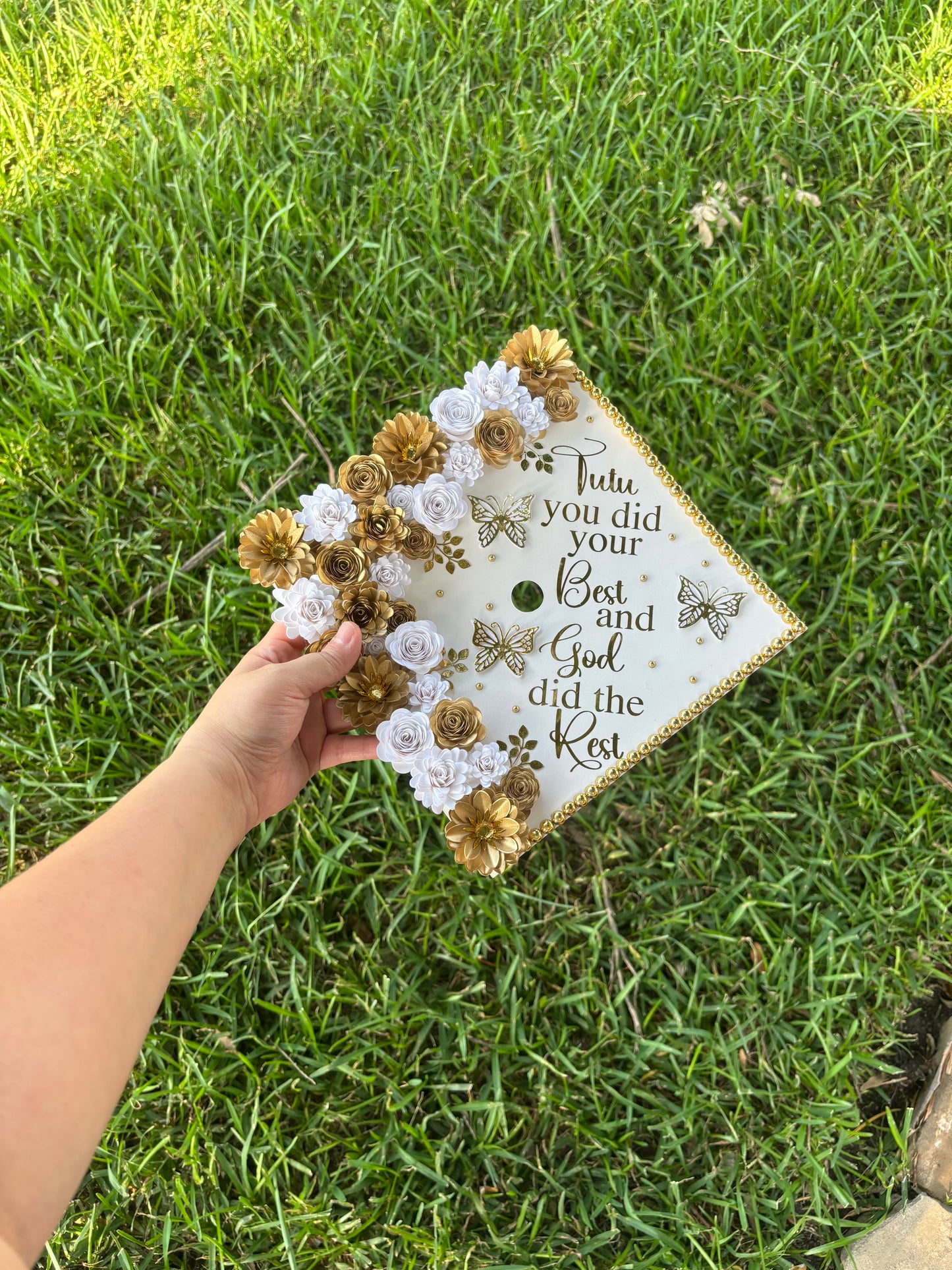 Grad Cap Topper/Half quote & Flowers