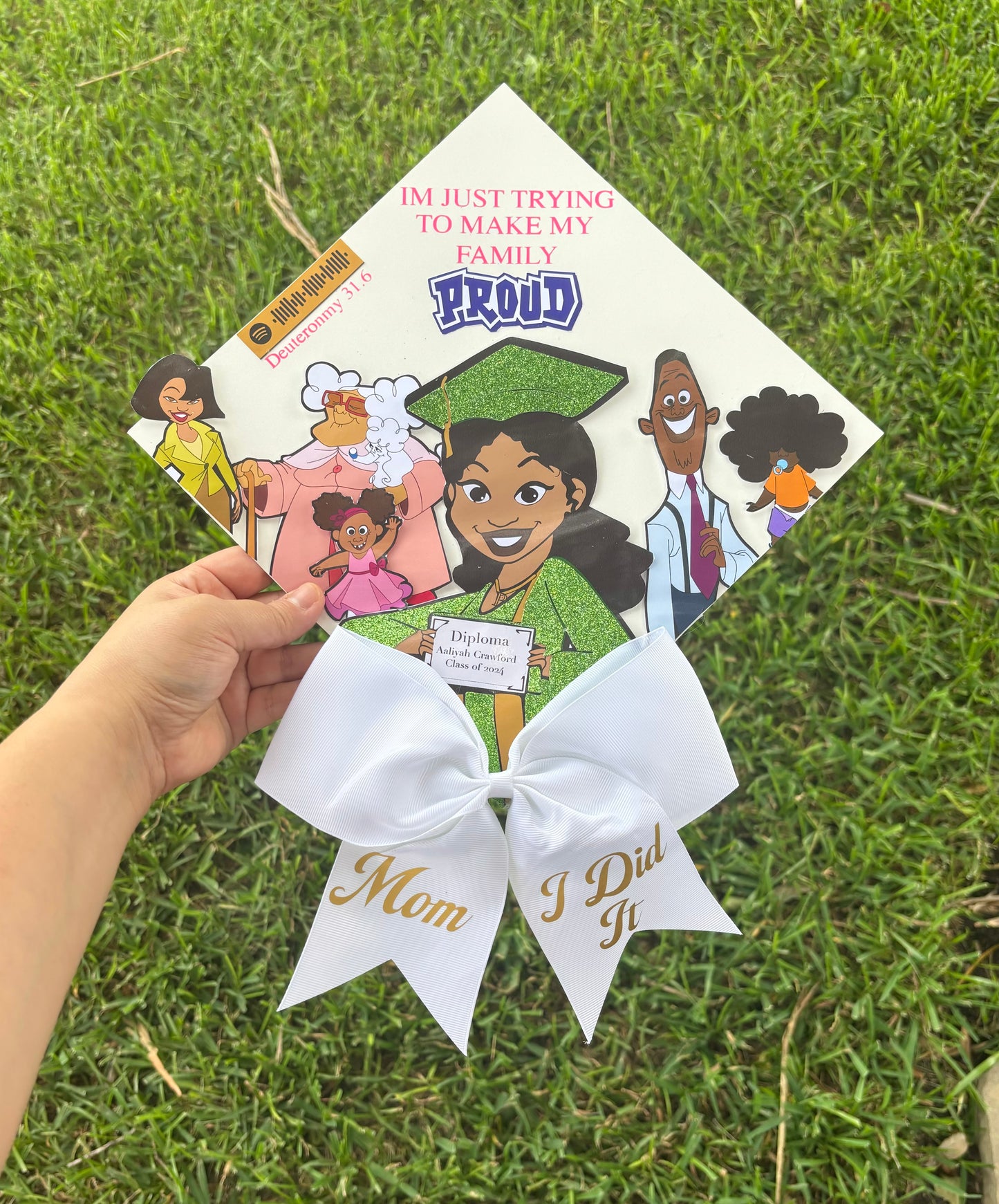 Grad Cap Topper/ no flowers