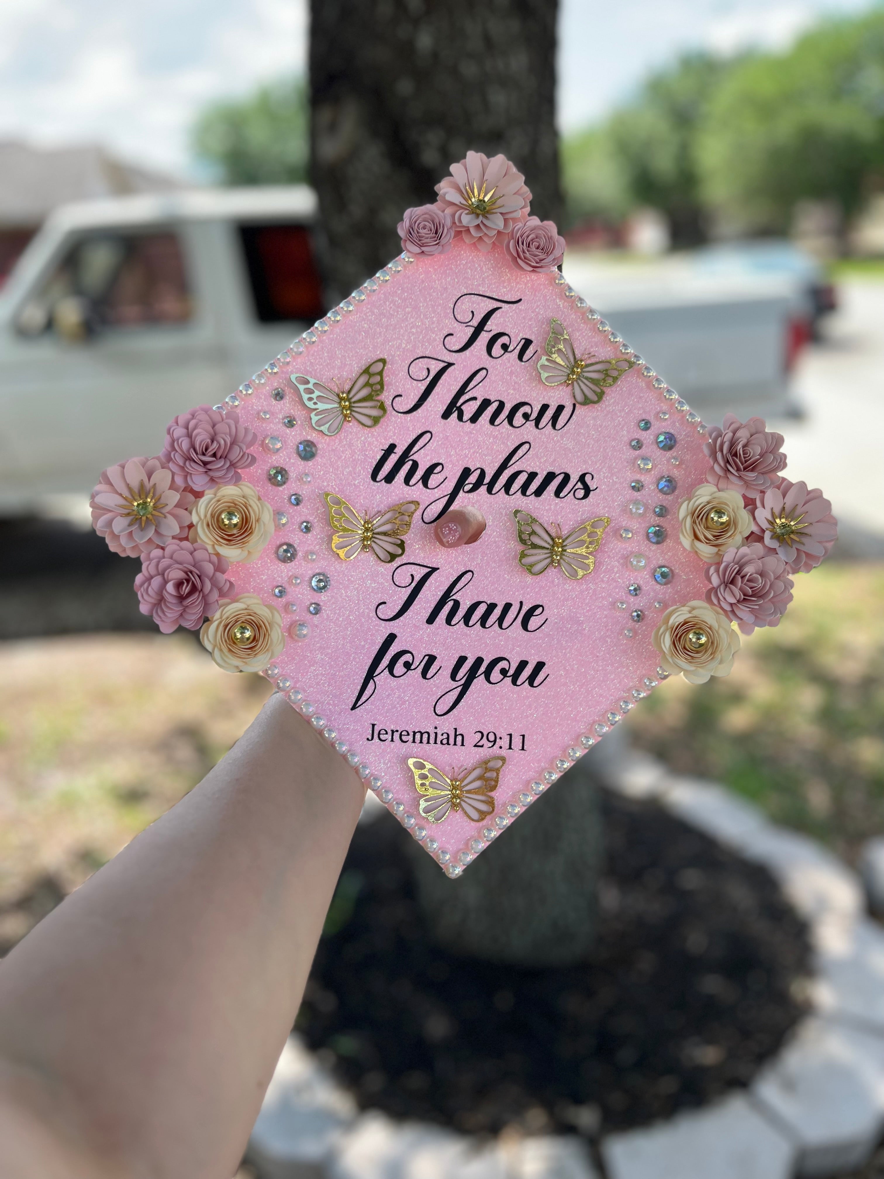 Graduation Cap Toppers/ 2024 Flower graduation cap/ Glitter Graduation Cap/ Customizable